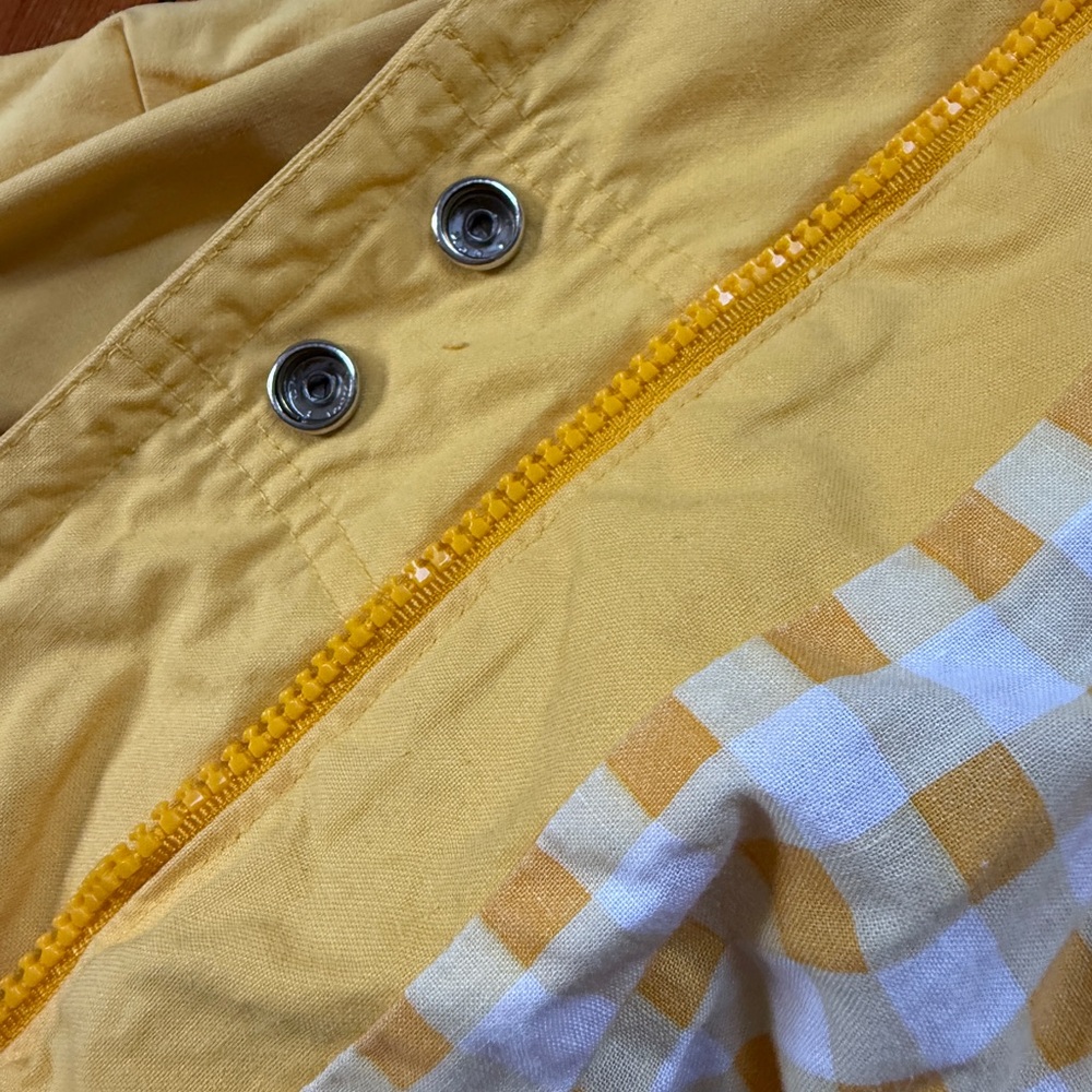 Cropped Yellow Jacket - Picture 5 of 9